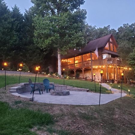 Smoky Mountain Cabin - Hot Tub - Fire Pit Murphy Exterior photo