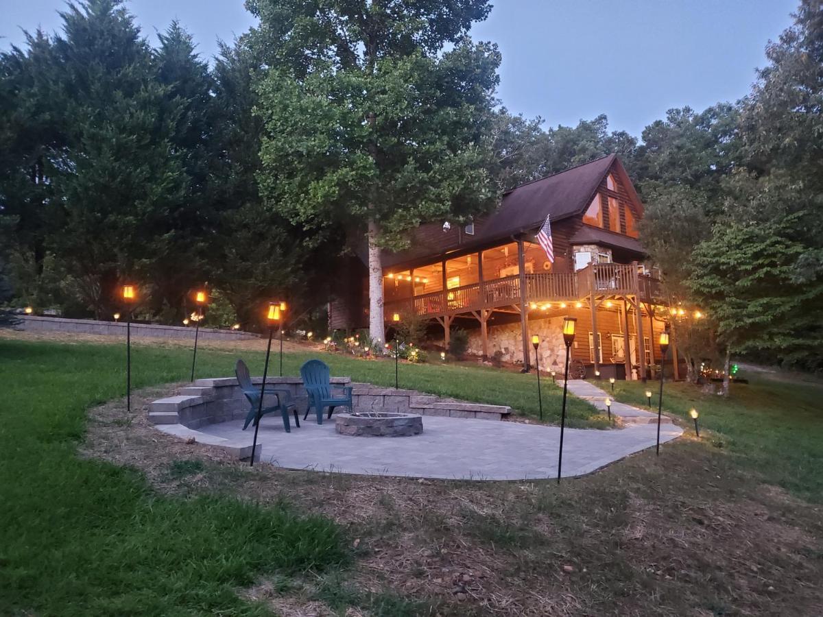 Smoky Mountain Cabin - Hot Tub - Fire Pit Murphy Exterior photo